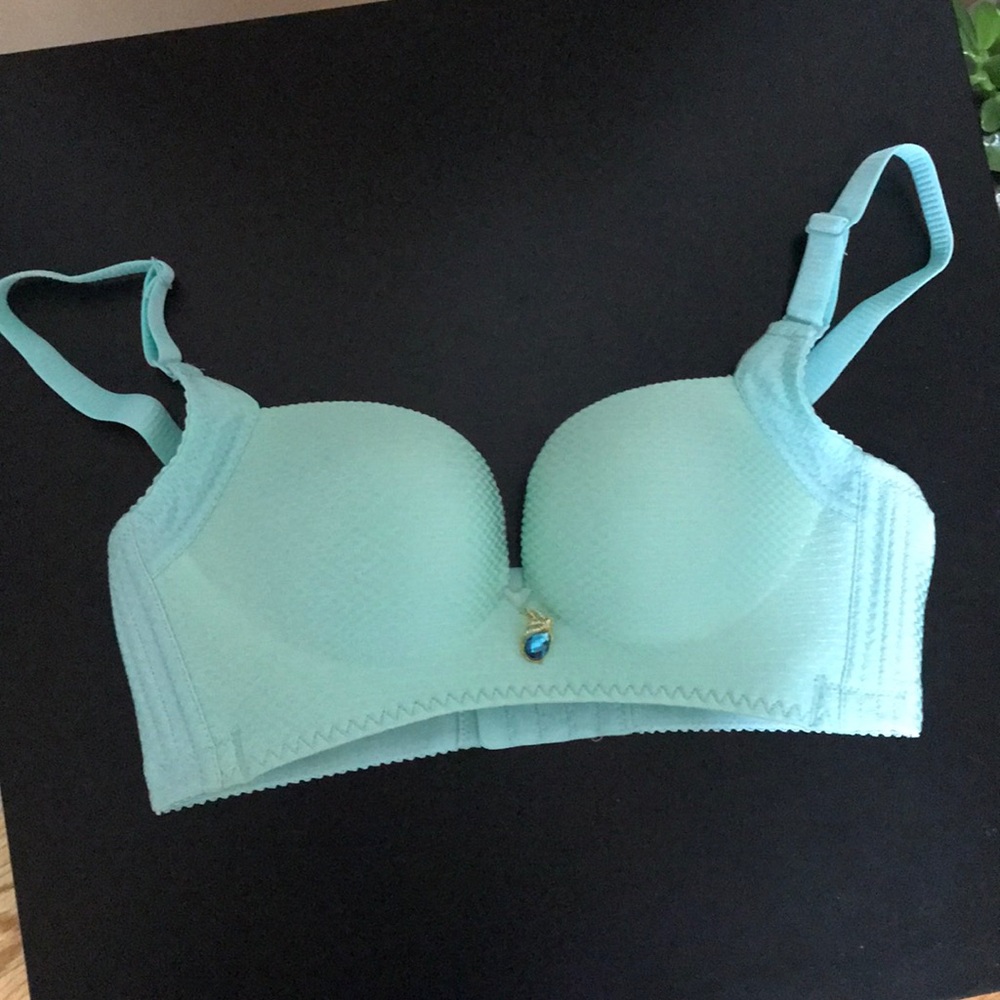 Green New Push Up Bra